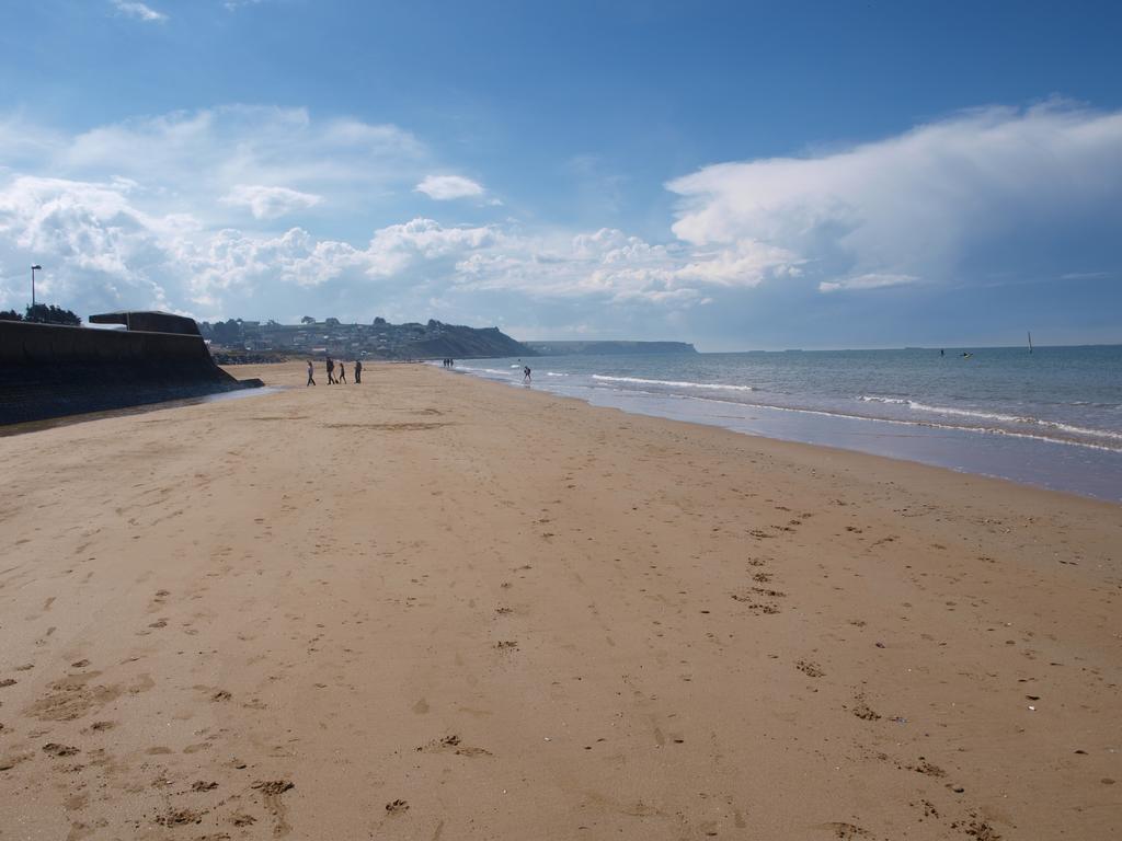 Gites En Normandie En Front De Mer A Asnelles , 3Km D'Arromanches, 10Km De Bayeux Exterior foto